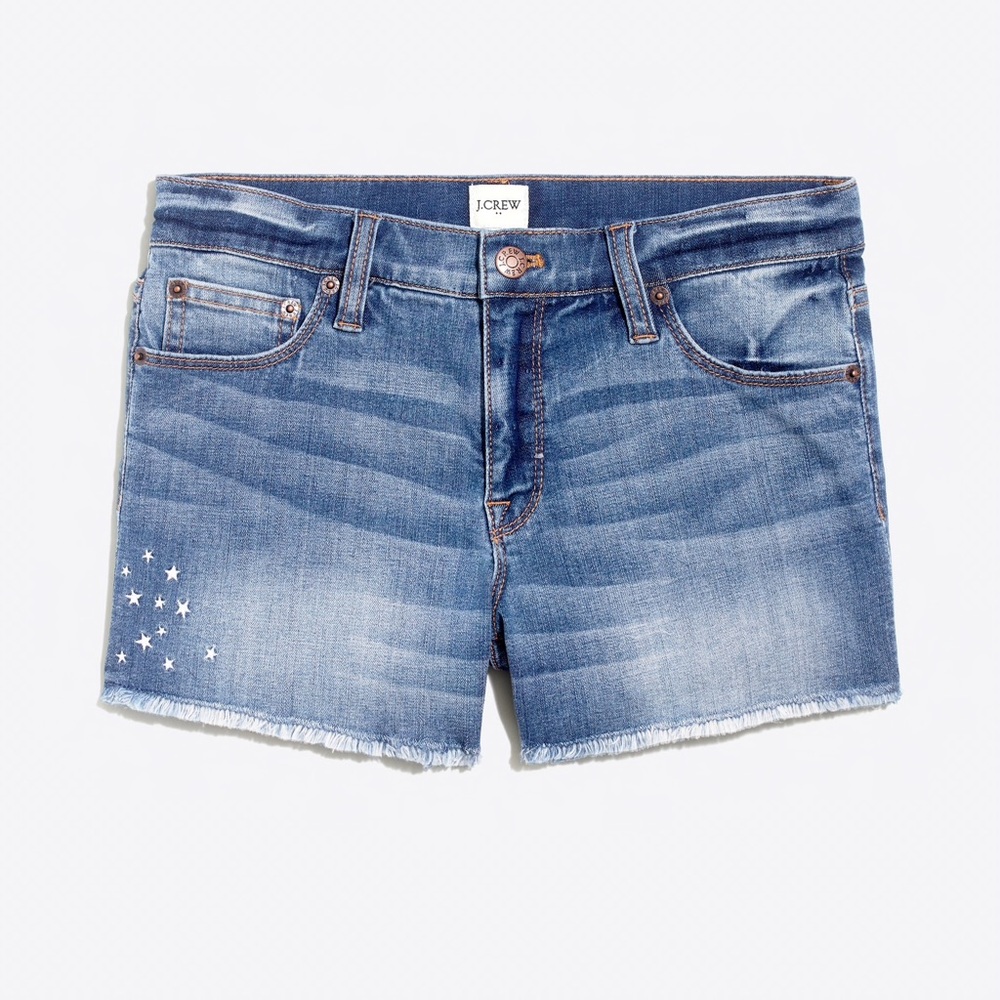 Embroidered Star ⭐️ 3” Denim Short